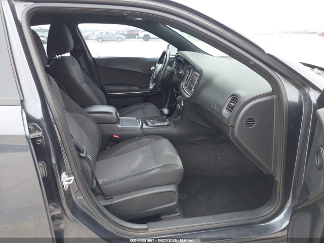 44951667 :رقم المزاد ، 2C3CDXBG2GH267834 vin ، 2016 Dodge Charger Se مزاد بيع