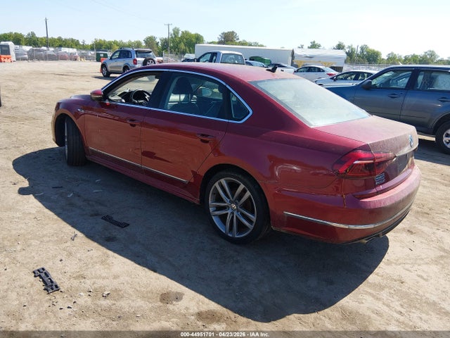 1VWDT7A37HC035457 Volkswagen Passat 1.8t R-line