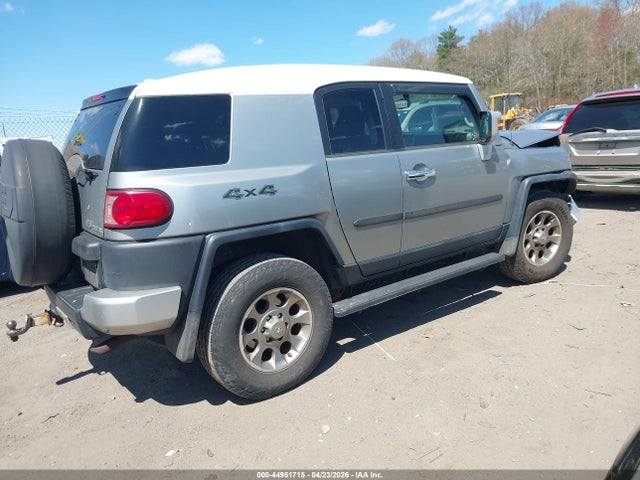 Продажа на аукционе авто 2011 Toyota Fj Cruiser, vin: JTEBU4BFXBK107520, номер лота: 44951715