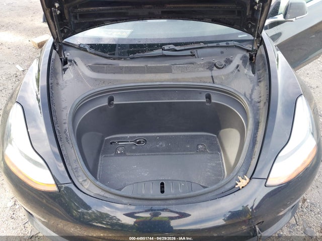44951744 :رقم المزاد ، 5YJ3E1EAXLF611164 vin ، 2020 Tesla Model 3 Standard Range Plus Rear-wheel Drive/standard Range Rear-wheel Drive مزاد بيع