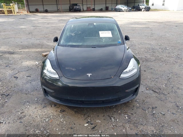 44951744 :رقم المزاد ، 5YJ3E1EAXLF611164 vin ، 2020 Tesla Model 3 Standard Range Plus Rear-wheel Drive/standard Range Rear-wheel Drive مزاد بيع