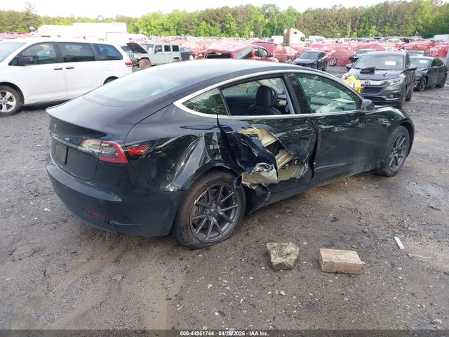 44951744 :رقم المزاد ، 5YJ3E1EAXLF611164 vin ، 2020 Tesla Model 3 Standard Range Plus Rear-wheel Drive/standard Range Rear-wheel Drive مزاد بيع