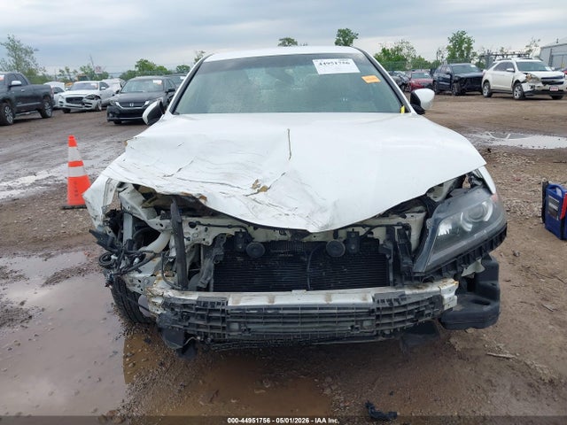 44951756 :رقم المزاد ، 1HGCT1B34FA010200 vin ، 2015 Honda Accord Lx-s مزاد بيع