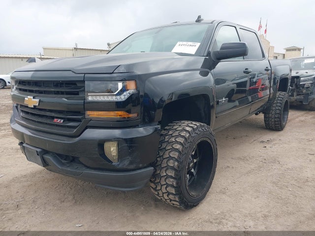 3GCUKREC5JG370375 Chevrolet Silverado 1500 2lt