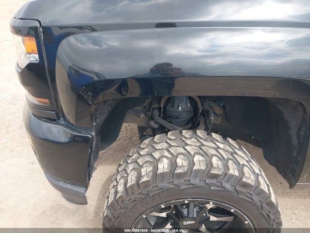 3GCUKREC5JG370375 Chevrolet Silverado 1500 2lt