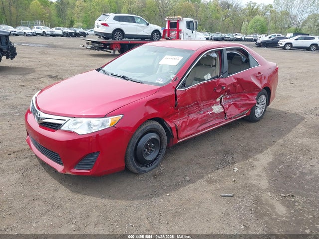 44951854 :رقم المزاد ، 4T1BF1FK6CU548163 vin ، 2012 Toyota Camry Le مزاد بيع