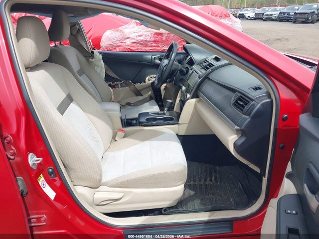 44951854 :رقم المزاد ، 4T1BF1FK6CU548163 vin ، 2012 Toyota Camry Le مزاد بيع