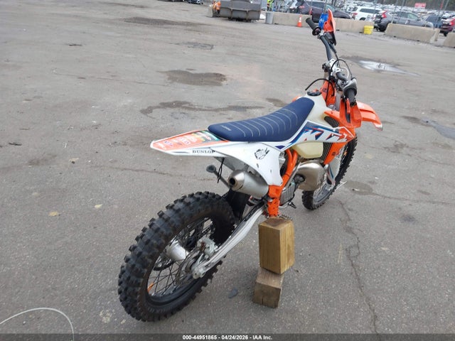 KTM 125 Xc 2022 VBKXCH236NM166324 Image 4