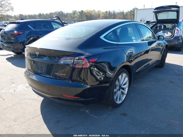 Продаж на аукціоні авто 2018 Tesla Model 3 Long Range/performance, vin: 5YJ3E1EB1JF131956, номер лоту: 44951874
