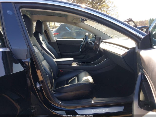 Продаж на аукціоні авто 2018 Tesla Model 3 Long Range/performance, vin: 5YJ3E1EB1JF131956, номер лоту: 44951874