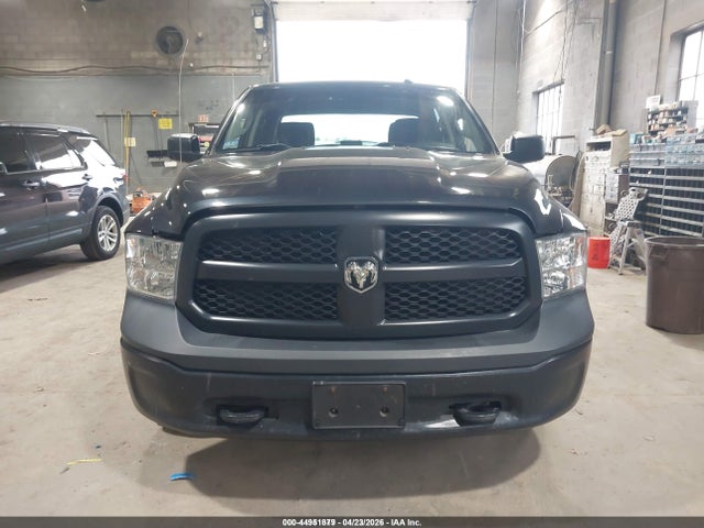 2020 Ram 1500 Classic Tradesman  4x4 5'7 Box მანქანა იყიდება აუქციონზე, vin: 3C6RR7KG6LG144269, აუქციონის ნომერი: 44951879
