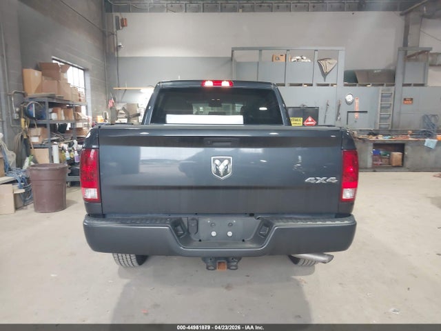 2020 Ram 1500 Classic Tradesman  4x4 5'7 Box მანქანა იყიდება აუქციონზე, vin: 3C6RR7KG6LG144269, აუქციონის ნომერი: 44951879