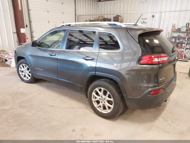44951885 :رقم المزاد ، 1C4PJMCB5HW638785 vin ، 2017 Jeep Cherokee Latitude 4x4 مزاد بيع
