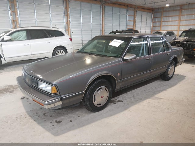 1988 Oldsmobile Delta 88 Royale მანქანა იყიდება აუქციონზე, vin: 1G3HN54C9JW370836, აუქციონის ნომერი: 44951892