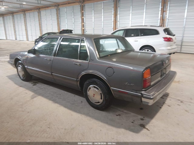 1988 Oldsmobile Delta 88 Royale მანქანა იყიდება აუქციონზე, vin: 1G3HN54C9JW370836, აუქციონის ნომერი: 44951892