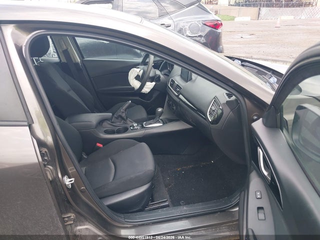 2015 Mazda Mazda3 I Sport მანქანა იყიდება აუქციონზე, vin: 3MZBM1U79FM235526, აუქციონის ნომერი: 44951912