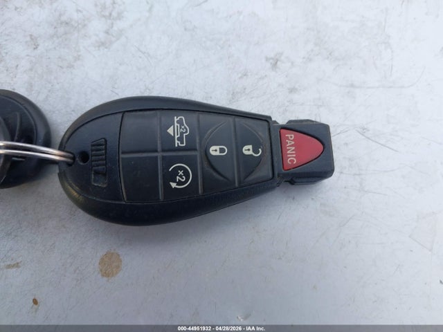 44951932 :رقم المزاد ، 1C6RR7YT1FS736888 vin ، 2015 Ram 1500 Rebel مزاد بيع
