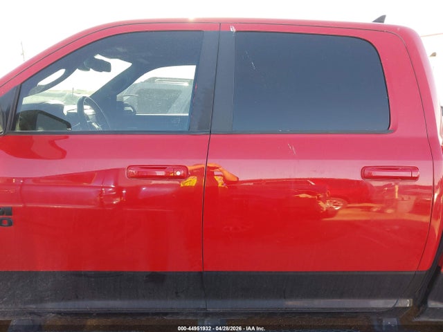 44951932 :رقم المزاد ، 1C6RR7YT1FS736888 vin ، 2015 Ram 1500 Rebel مزاد بيع