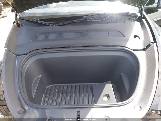 2023 Tesla Model Y Awd/long Range Dual Motor All-wheel Drive მანქანა იყიდება აუქციონზე, vin: 7SAYGDEE9PA116318, აუქციონის ნომერი: 44951957
