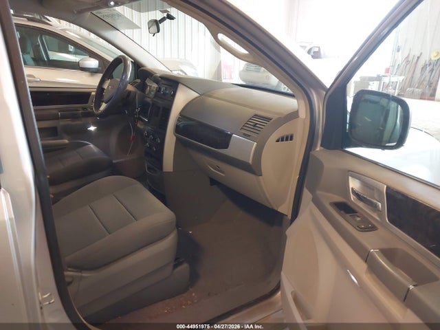 Продажа на аукционе авто 2010 Dodge Grand Caravan Sxt, vin: 2D4RN5D15AR427399, номер лота: 44951975