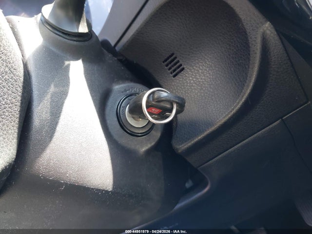 Продажа на аукционе авто 2017 Toyota Corolla Le, vin: 2T1BURHE2HC758425, номер лота: 44951979