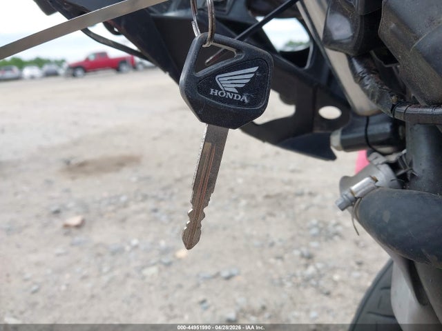 Продаж на аукціоні авто 2015 Honda Cb300 F, vin: MLHNC5219F5100459, номер лоту: 44951990