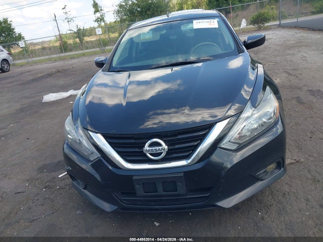 44952014 :رقم المزاد ، 1N4AL3AP6JC219852 vin ، 2018 Nissan Altima 2.5 Sr مزاد بيع