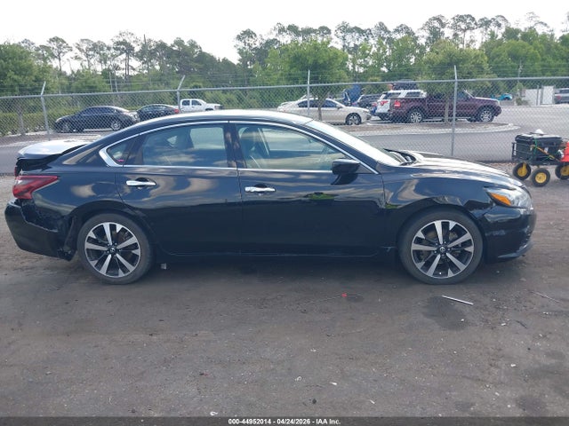 44952014 :رقم المزاد ، 1N4AL3AP6JC219852 vin ، 2018 Nissan Altima 2.5 Sr مزاد بيع