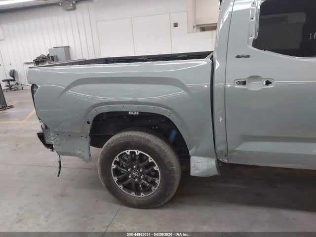 Продаж на аукціоні авто 2025 Toyota Tundra Sr5, vin: 5TFLA5DB2SX261384, номер лоту: 44952031