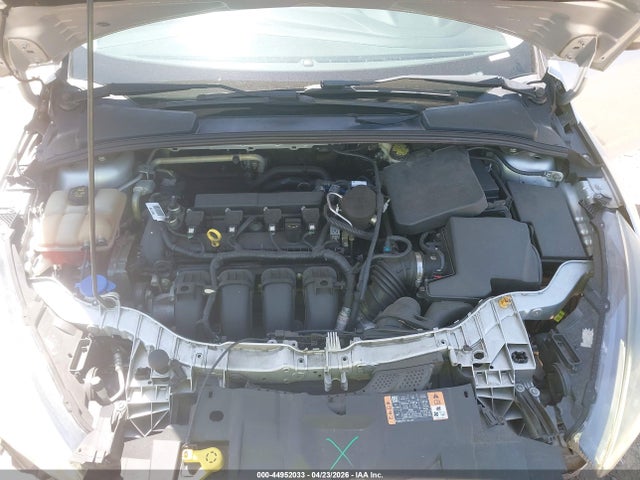 44952033 :رقم المزاد ، 1FADP3K25GL321687 vin ، 2016 Ford Focus Se مزاد بيع
