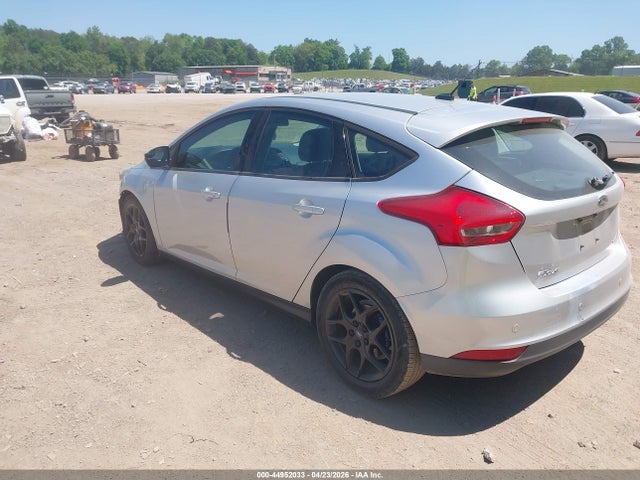 44952033 :رقم المزاد ، 1FADP3K25GL321687 vin ، 2016 Ford Focus Se مزاد بيع