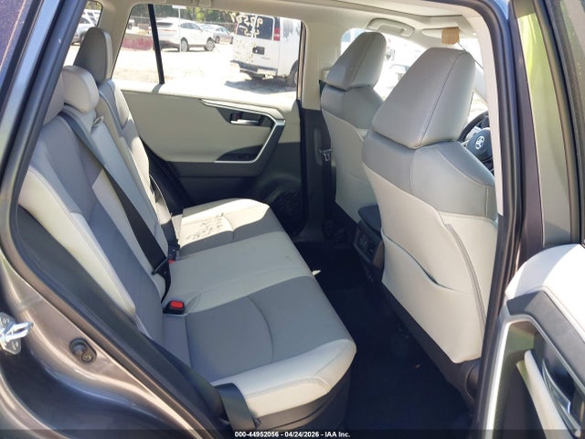 44952056 :رقم المزاد ، 4T3D6RFVXMU056861 vin ، 2021 Toyota Rav4 Hybrid Limited مزاد بيع