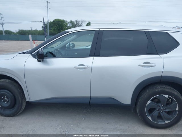 5N1BT3BB1RC706580 Nissan Rogue Sv Intelligent Awd