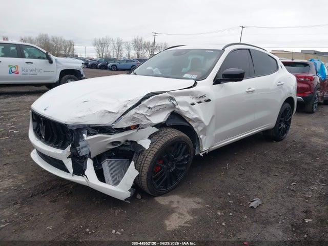Aukcja sprzedaży 2022 Maserati Levante Modena S, vin: ZN661ZUM1NX403040, numer aukcji: 44952120