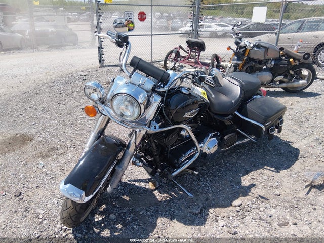 Harley-Davidson Flhr Road King 2015 1HD1FBM13FB699203 Image 2
