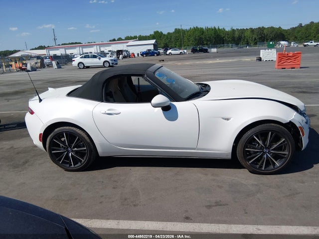 Auction sale of the 2025 Mazda Mx-5 Miata Grand Touring, vin: JM1NDAD75S0658360, lot number: 44952219