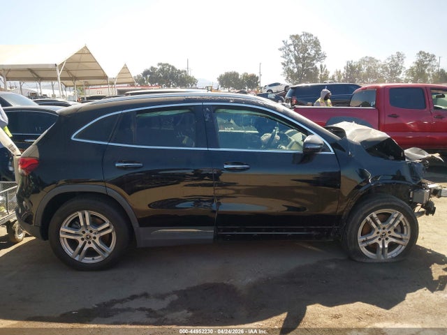W1N4N4GB3MJ160433 Mercedes-Benz GLA