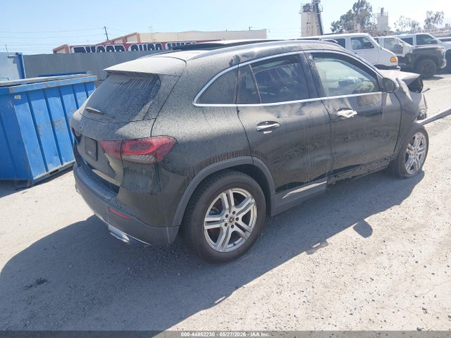 W1N4N4GB3MJ160433 Mercedes-Benz GLA