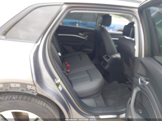 WA1AAAGE9MB018476 Audi E-tron Premium Quattro