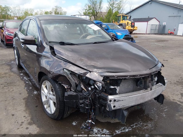 44952265 :رقم المزاد ، 1N4AL3AP4FC157682 vin ، 2015 Nissan Altima 2.5 Sv مزاد بيع