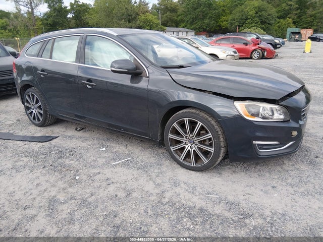 Продаж на аукціоні авто 2015 Volvo V60 T5 Platinum, vin: YV140MEM6F1220602, номер лоту: 44952300