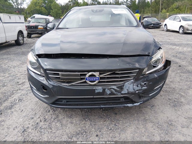 2015 Volvo V60 T5 Platinum მანქანა იყიდება აუქციონზე, vin: YV140MEM6F1220602, აუქციონის ნომერი: 44952300