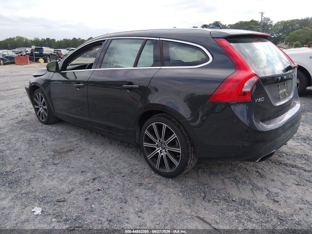 2015 Volvo V60 T5 Platinum მანქანა იყიდება აუქციონზე, vin: YV140MEM6F1220602, აუქციონის ნომერი: 44952300