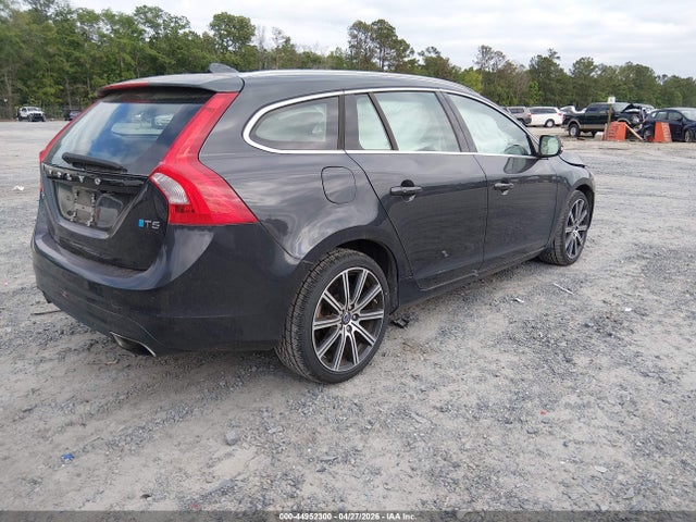2015 Volvo V60 T5 Platinum მანქანა იყიდება აუქციონზე, vin: YV140MEM6F1220602, აუქციონის ნომერი: 44952300