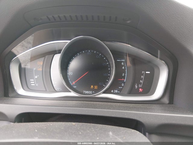 2015 Volvo V60 T5 Platinum მანქანა იყიდება აუქციონზე, vin: YV140MEM6F1220602, აუქციონის ნომერი: 44952300