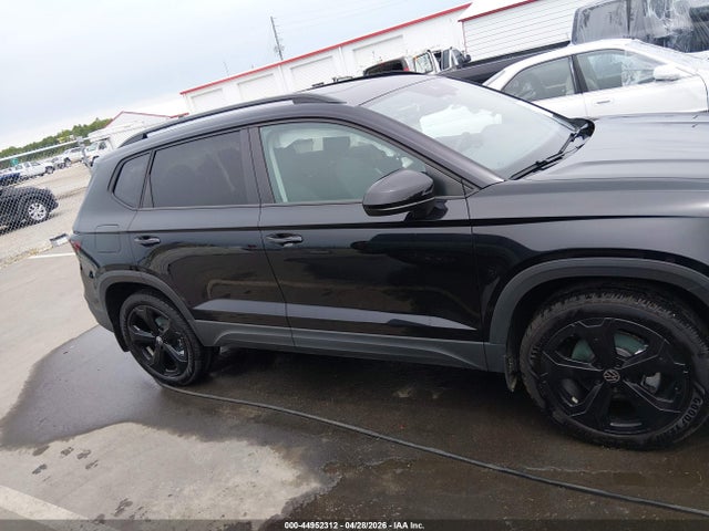 Продажа на аукционе авто 2025 Volkswagen Taos 1.5t Se Black, vin: 3VV2C7B21SM054884, номер лота: 44952312