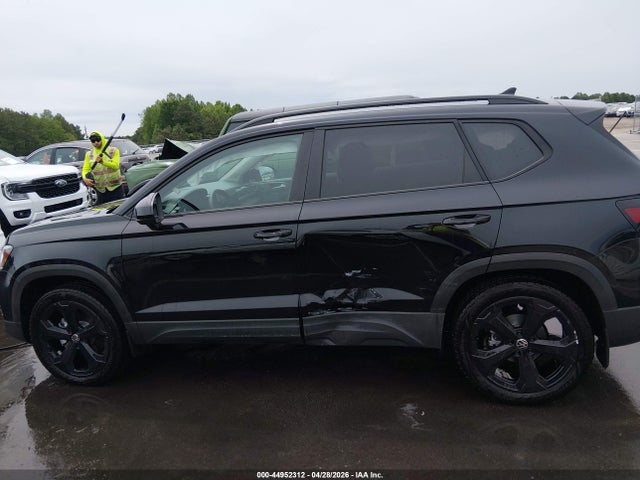 Продажа на аукционе авто 2025 Volkswagen Taos 1.5t Se Black, vin: 3VV2C7B21SM054884, номер лота: 44952312