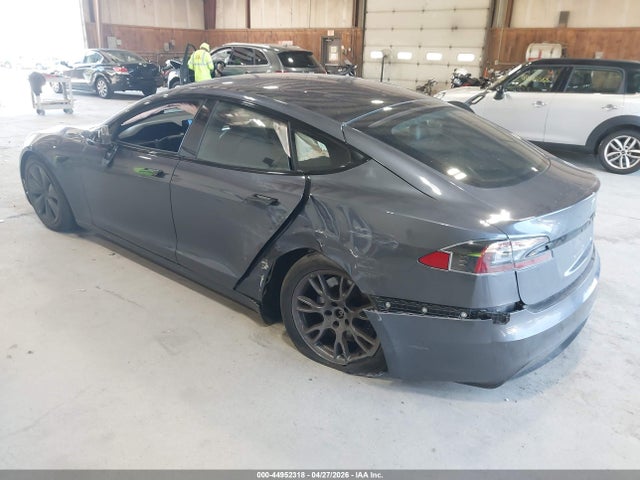 2021 Tesla Model S Long Range Dual Motor All-wheel Drive მანქანა იყიდება აუქციონზე, vin: 5YJSA1E53MF440799, აუქციონის ნომერი: 44952318