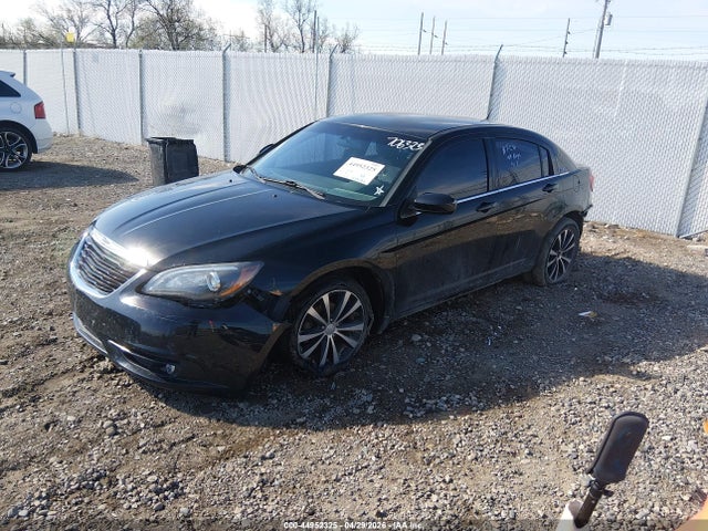 Продажа на аукционе авто 2013 Chrysler 200 Touring, vin: 1C3CCBBG3DN706323, номер лота: 44952325