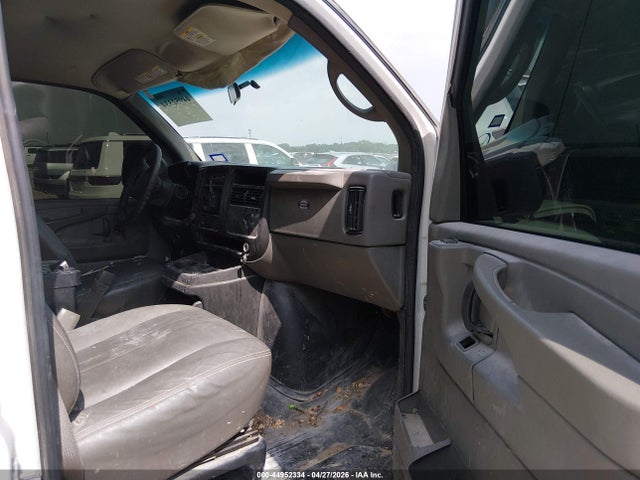 44952334 :رقم المزاد ، 1GTGG25V171180653 vin ، 2007 Gmc Savana Work Van مزاد بيع